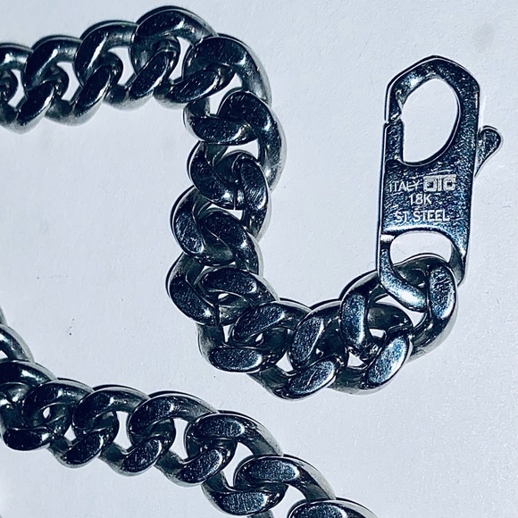 18k stainless steel made in Italy OTC Cuban Link Silver chain. - Picture 7 of 14